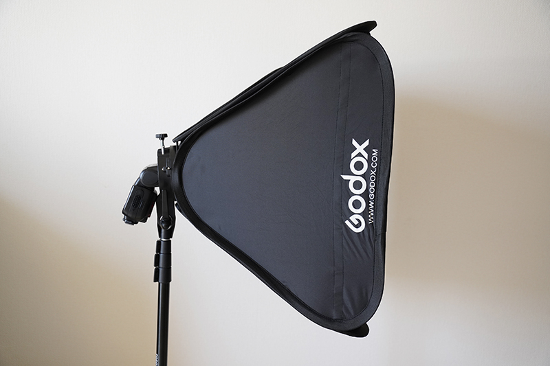 レビュー ] Godox ソフトボックス 60 × 60 がロケ/取材用にかなり 